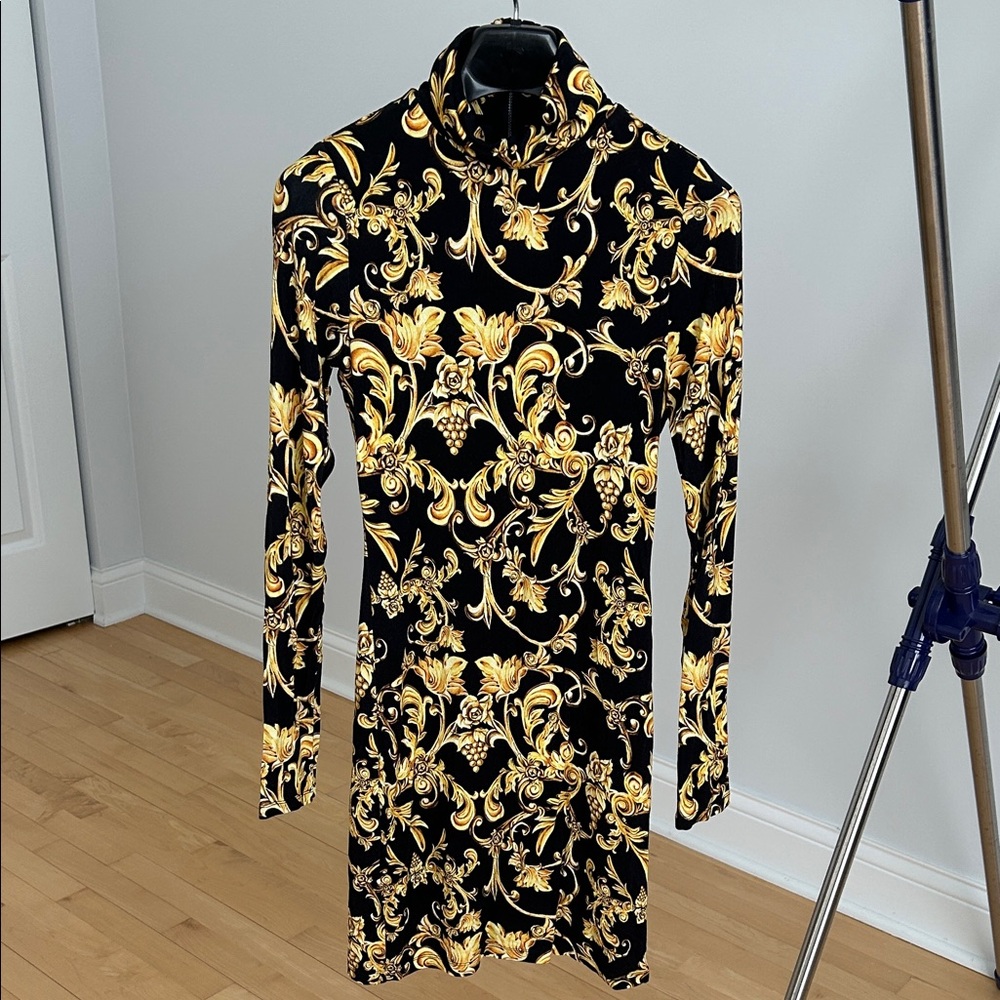 Alice + Olivia Black and Gold Baroque Turtleneck